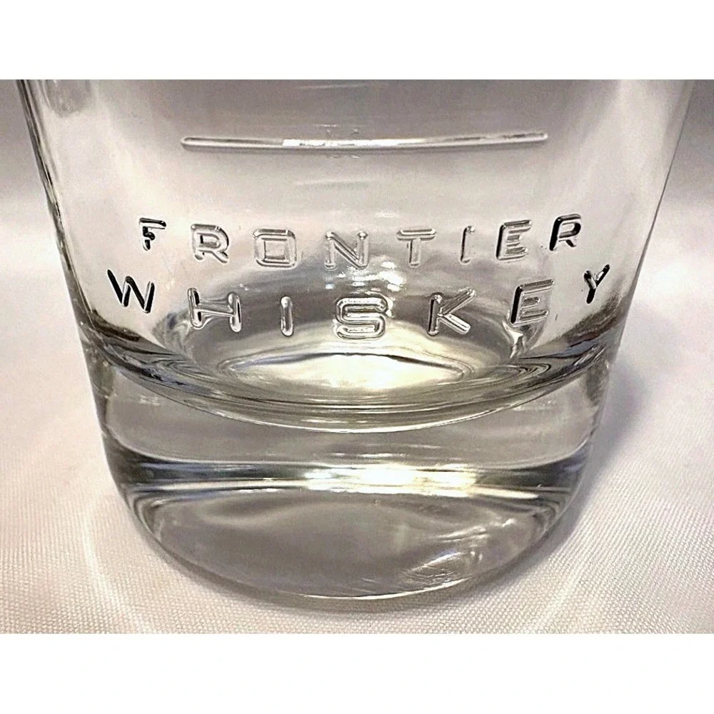 2 Oval BULLEIT BOURBON FRONTIER WHISKEY Glasses Raised Type Design NOS Pair